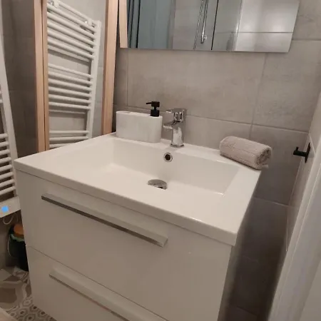 Carre D'or - Lumineux A 5 Minutes De La Apartamento *